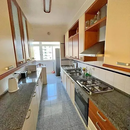 Проживание в семье Athena'S Rooms *